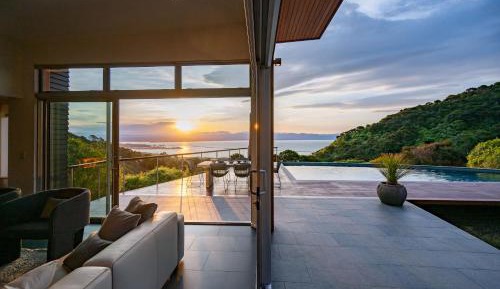 Villa with Sea View
