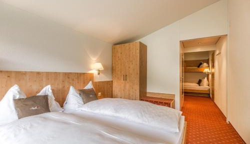 Triple Room with Balcony