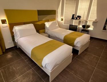 Twin Room with Private Bathroom