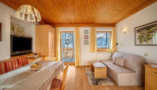 Superior One-Bedroom Apartment with Balcony