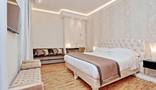 Deluxe Junior Suite