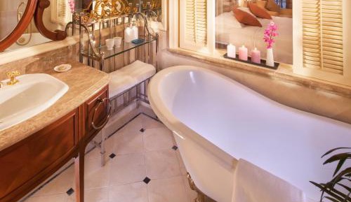 Superior City View Room with Balcony