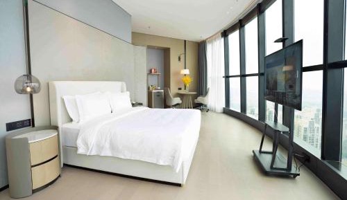 Executive King Room with City View - Non-Smoking