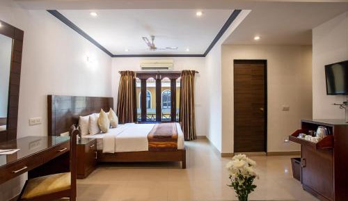 Pool View Luxury Room