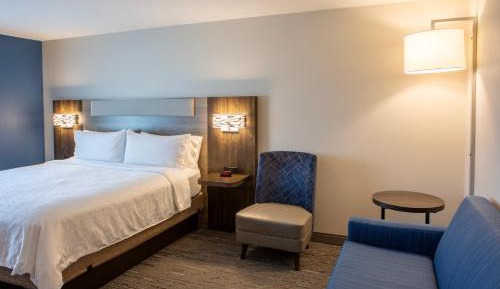 Standard King Room with Sofa Bed