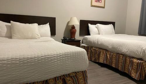 Queen Room with Two Queen Beds - Non-Smoking