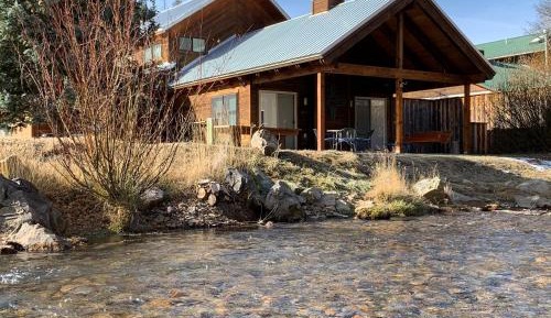 Three-Bedroom Holiday Home 