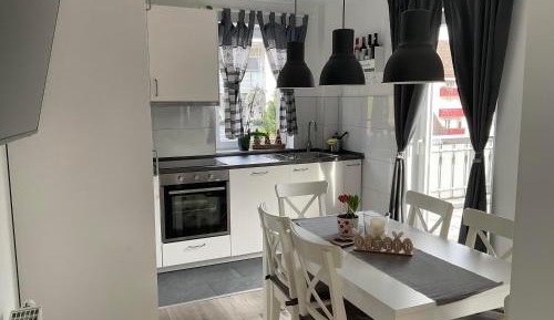 Two-Bedroom Apartment with Shower 