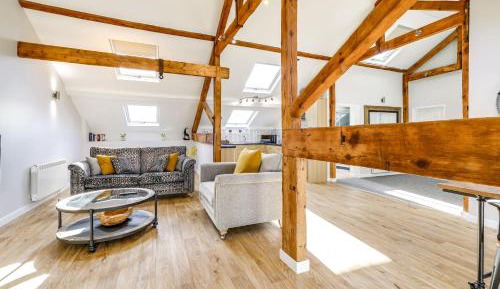 Two-Bedroom Apartment with City View