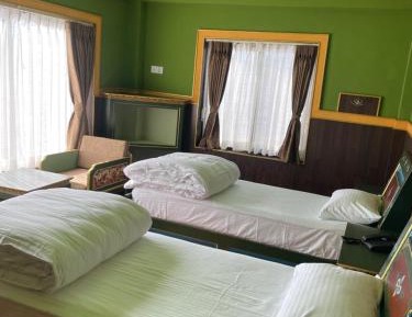 Twin Room with View