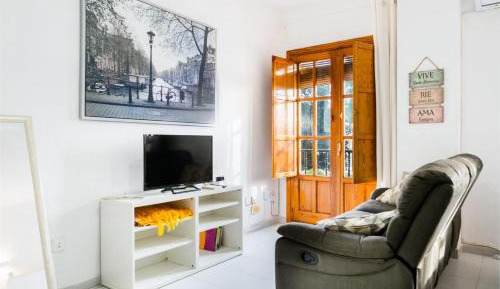 Superior One-Bedroom Apartment