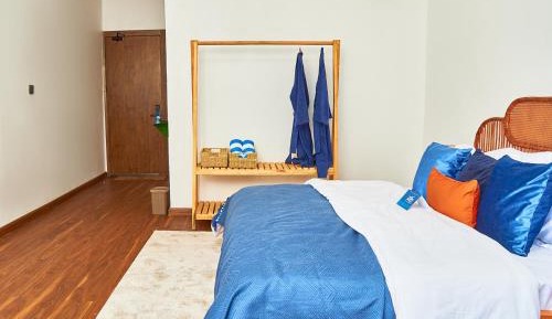 Queen Room with Pool View