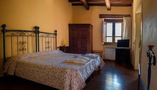 Triple Room with Private Bathroom