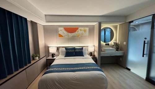 Deluxe Single Room