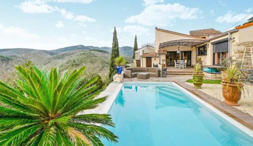 Four-Bedroom Vacation Home