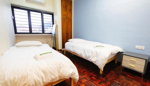 Standard Twin Room with Shared Bathroom