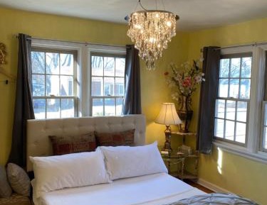 Queen Room