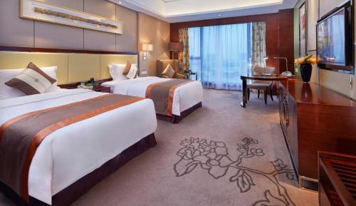 Standard twin bed room (Close to the  elevator)