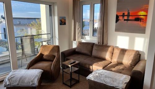 Apartment with Lake View