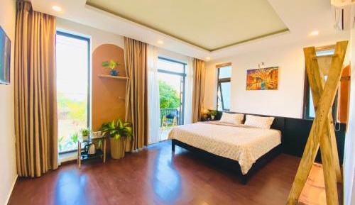 King Room with Balcony