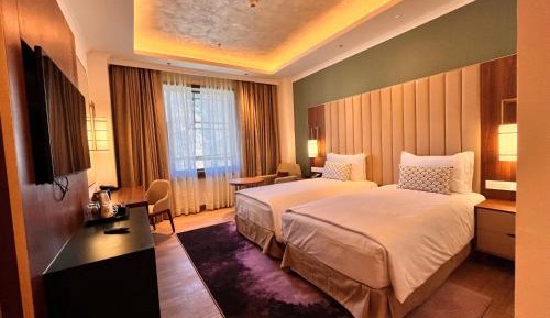 Deluxe Room King Bed