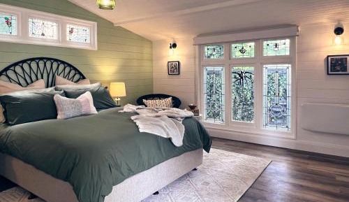 Queen Room with Garden View