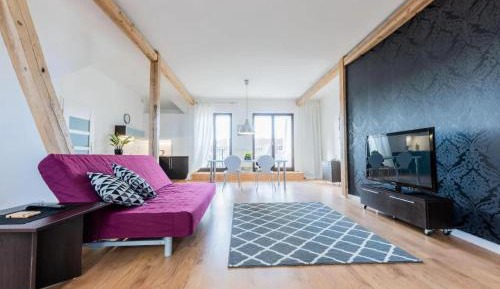Studio Apartment with One Double Bed