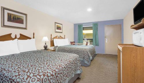 Double Room with Two Double Beds - Smoking