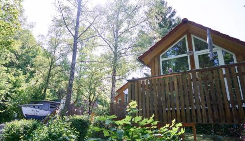 Bungalow with Garden View