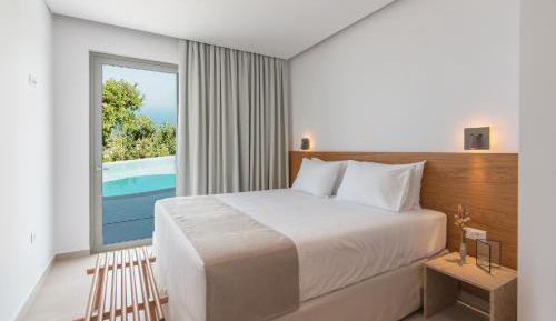 Deluxe Suite with Sea View