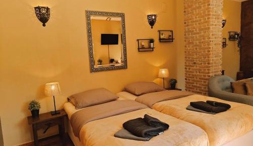 Quadruple Room with Private Bathroom