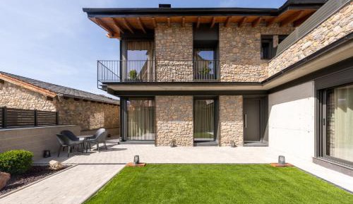 Three-Bedroom Townhouse