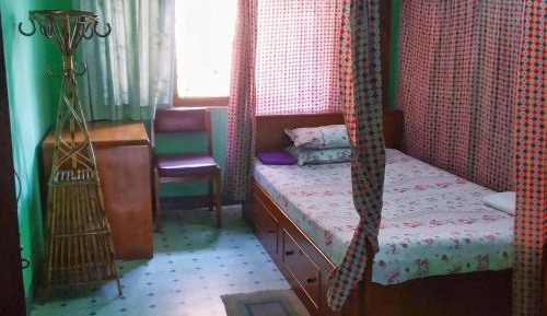 Single Room with Shared Bathroom