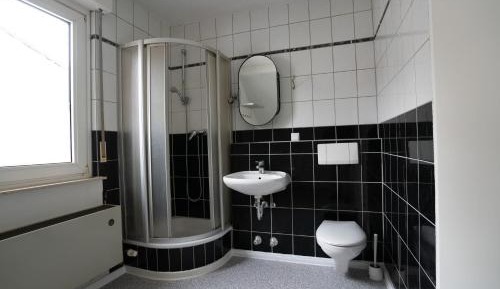 Twin Room with Shared Bathroom