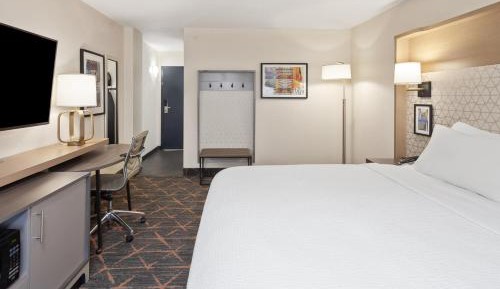 Standard King Room