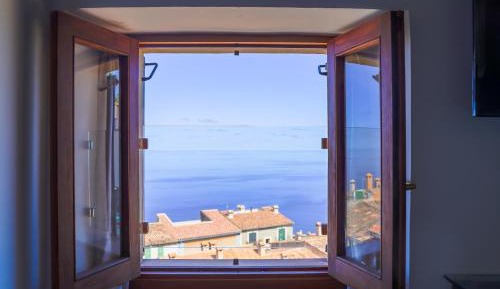 Superior Double or Twin Room with Sea View