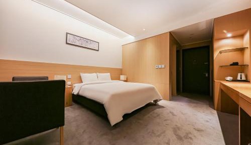 Standard Double Room - Breakfast for 1 person