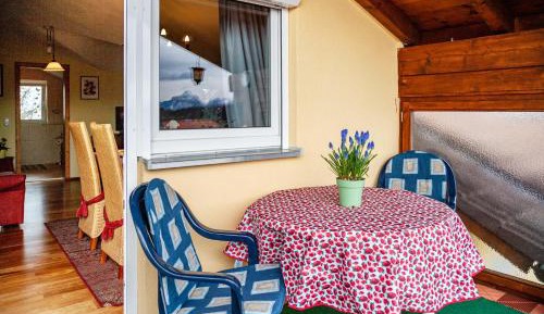 Superior One-Bedroom Apartment with Balcony