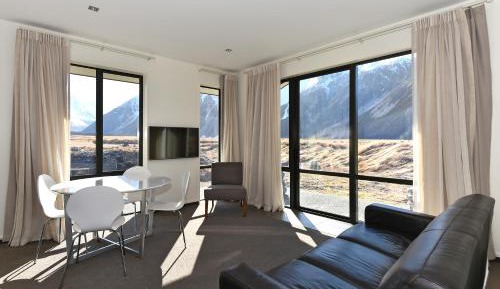 Two-Bedroom Apartment (4 Adults)