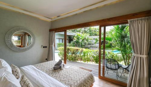 Double Room with Pool View
