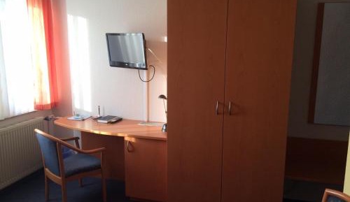Double or Twin Room with Shower