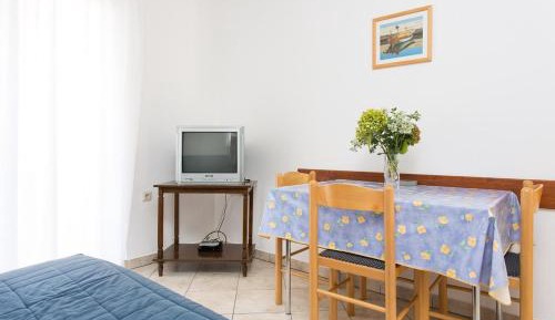 One-Bedroom Apartment with Terrace