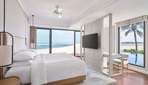 Five-Bedroom Villa with Private Pool and Ocean View