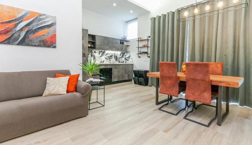 Apartment with Garden View