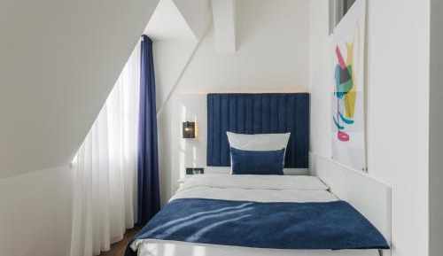 Deluxe Single Room