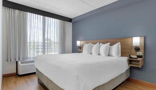 King Room with Sofa Bed - High Floor