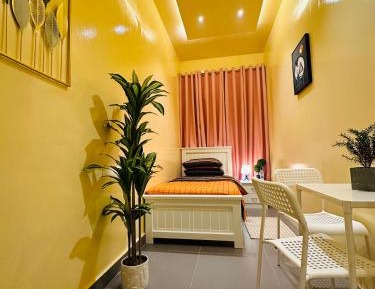 Single Room with Shared Bathroom