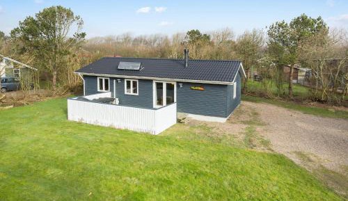 Three-Bedroom Vacation Home 