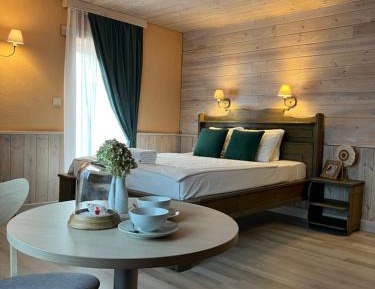 Deluxe Double Room with Balcony