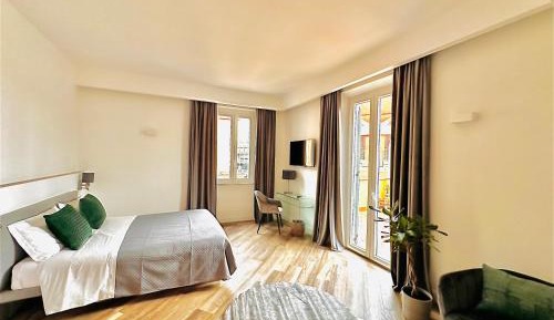 Deluxe Double Room with Balcony